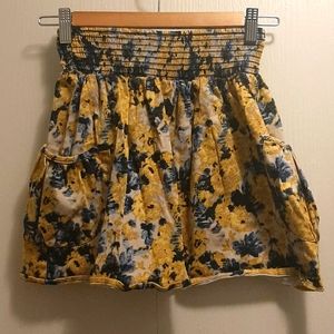 Floral High Waisted Mini Skirt, with POCKETS!!